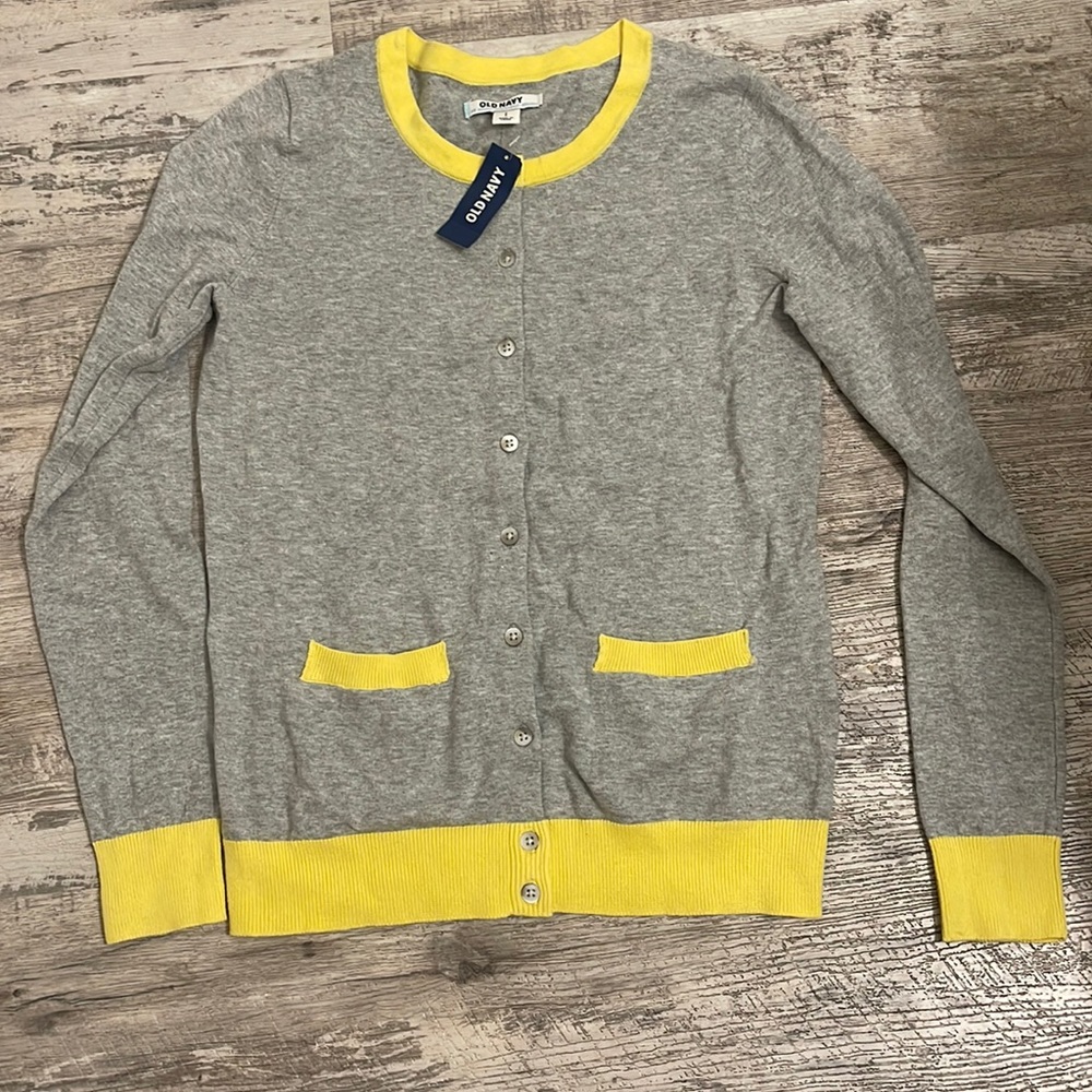 NWT Old Navy Cardigan size small